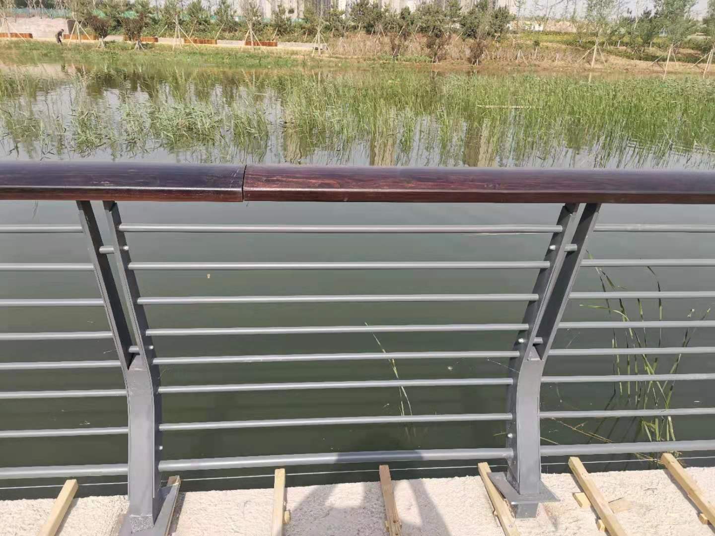 图木舒克市桥梁防撞护栏铝合金护栏 - 推荐